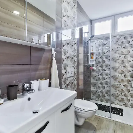 Holiday Eva בית נופש Kaštel